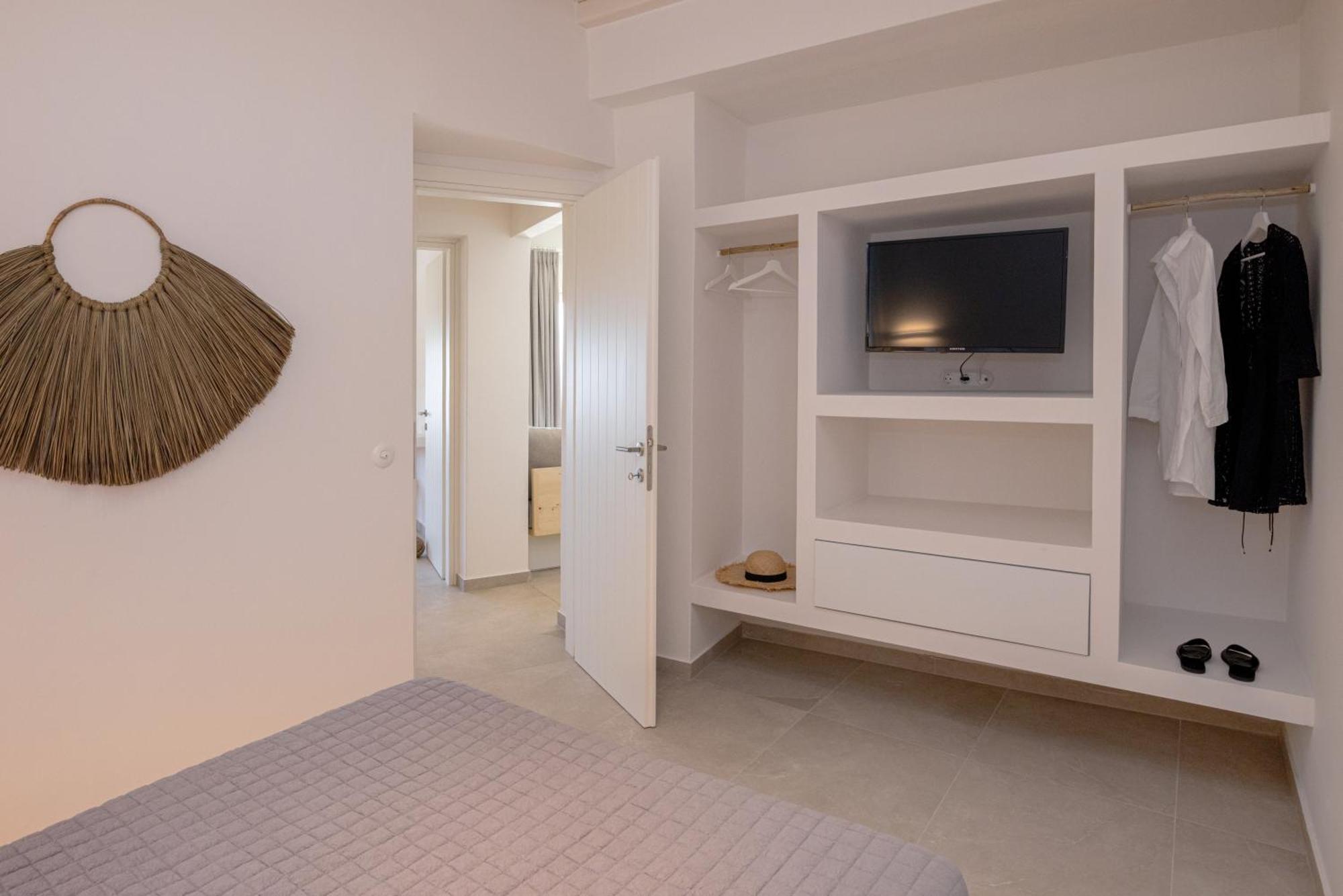 Velouchi Hideout Residence Tinos Exterior photo